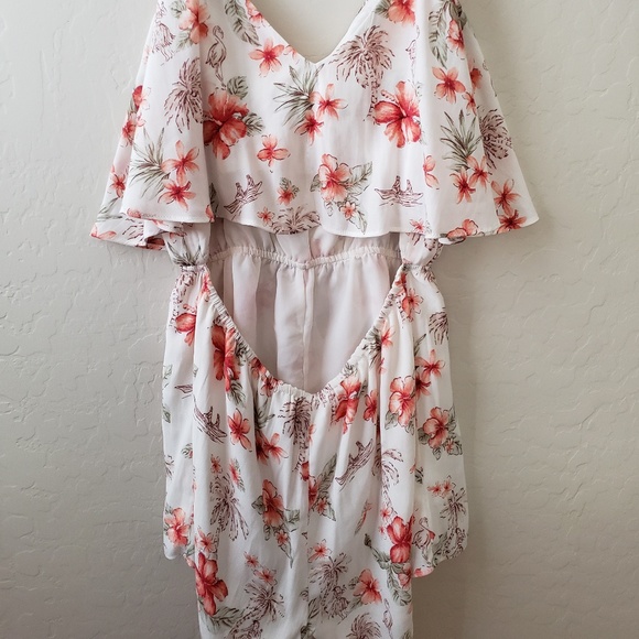 Forever 21 Hula romper - Picture 5 of 5
